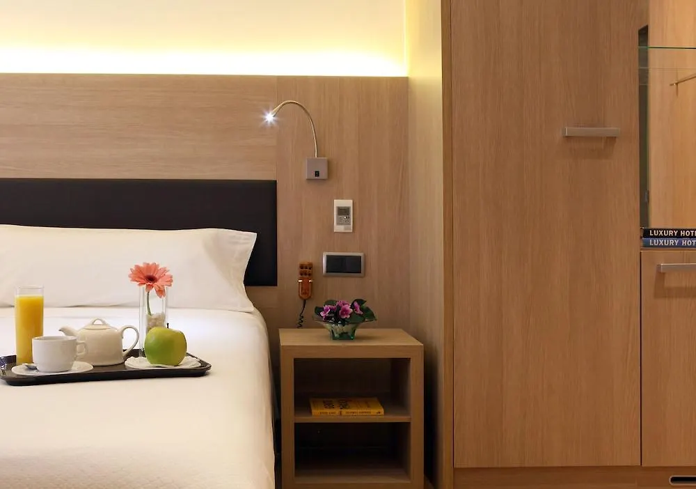 ברצלונה Hotel Lleo 3*,