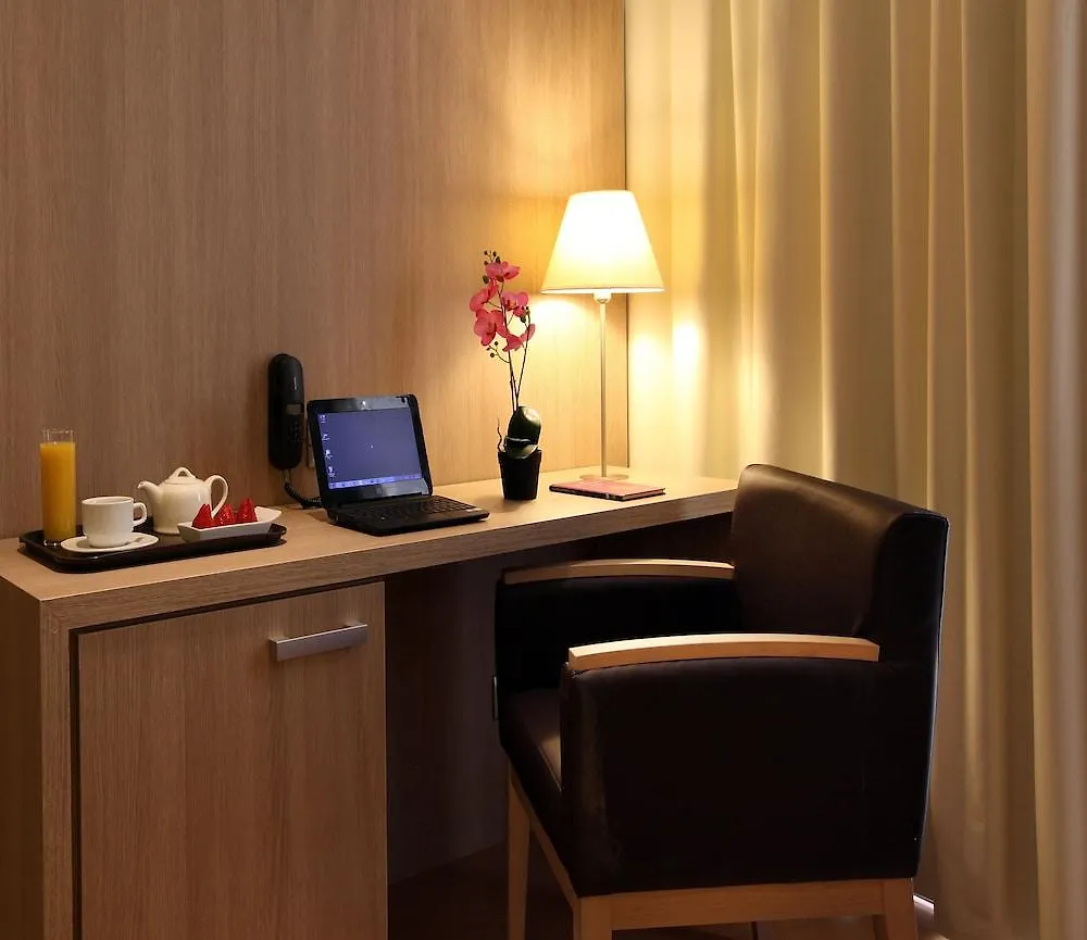 ברצלונה Hotel Lleo