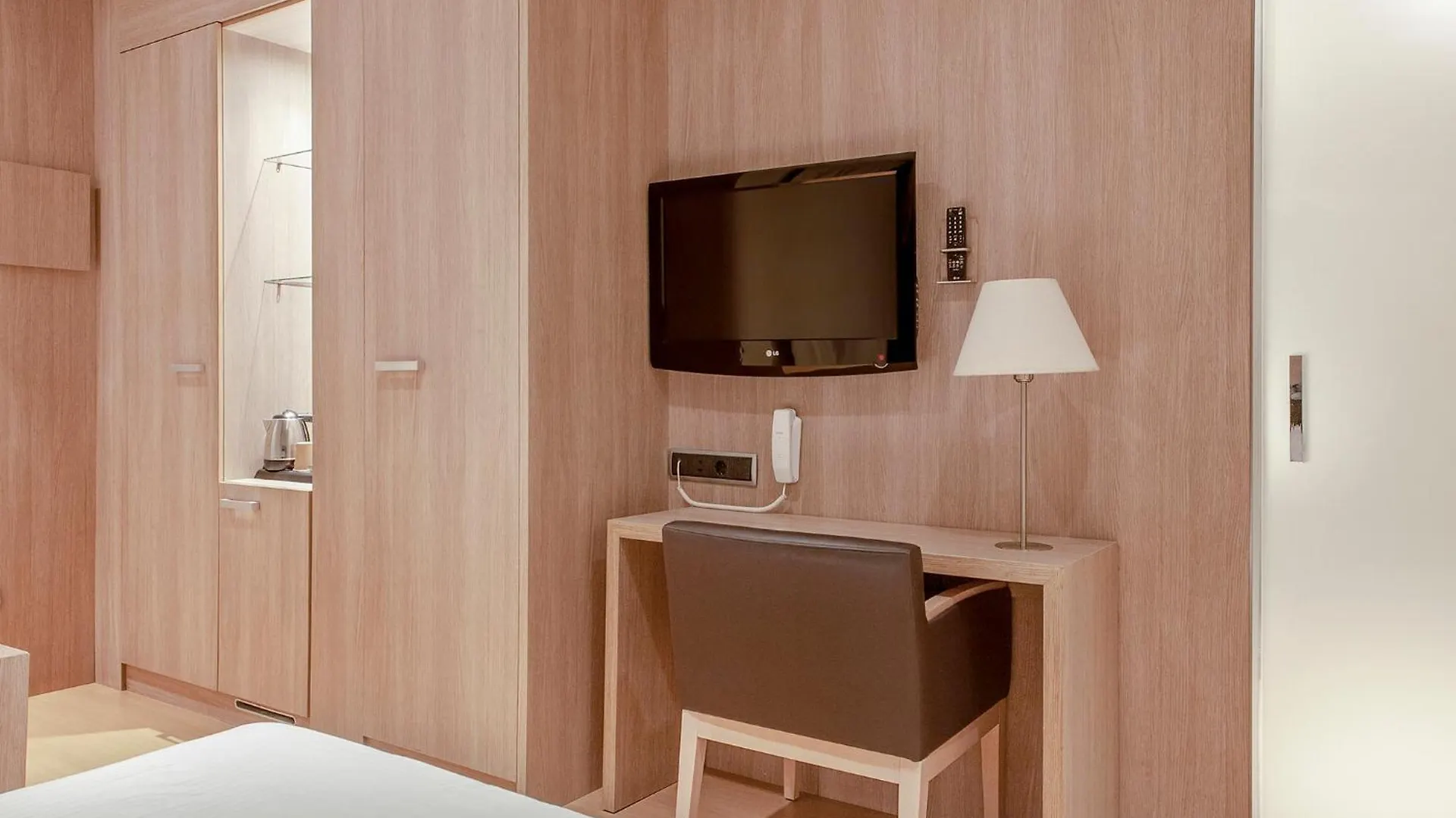 ברצלונה Hotel Lleo