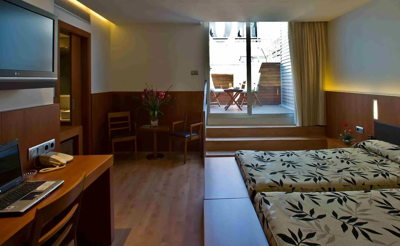 ברצלונה Hotel Lleo 3*,