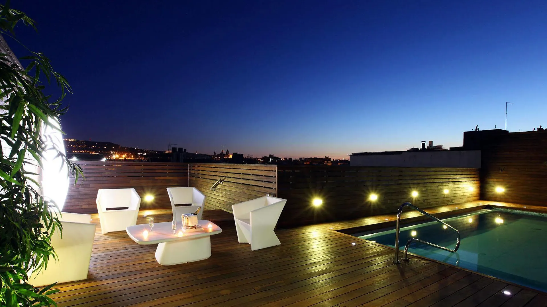 ***  ברצלונה Hotel Lleo ספרד